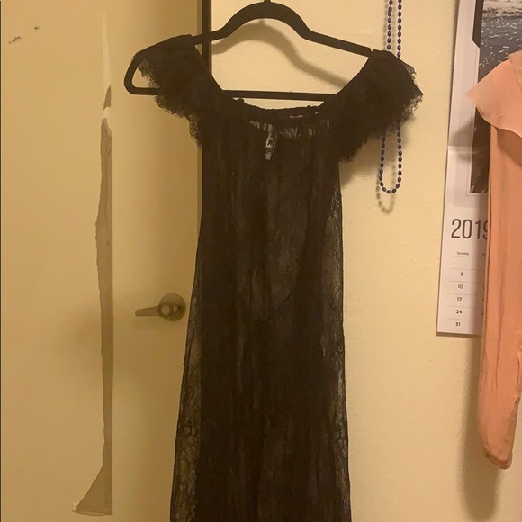 Rat and Boa lace coverup OS - Picture 6 of 7